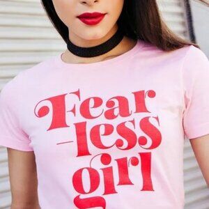 NWT $48 SKYLAR YOO Pink & Red Lmtd “Fearless Girl” Pink Tee Shirt – Med